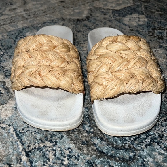 Robert Clergerie RAFFIA slides, Pre-Loved (39) - Picture 2 of 7